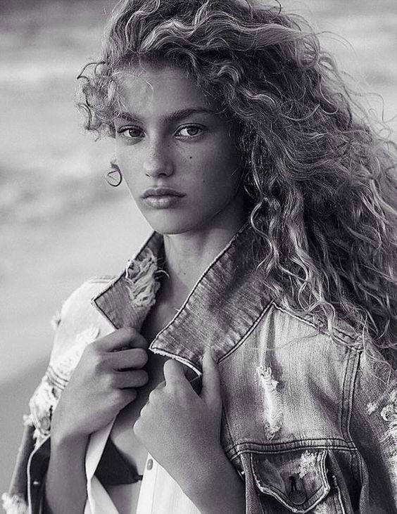 Summer Sweat + Natural Hair: How to Keep Your Texture Thriving in Heat & Humidity